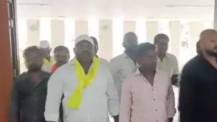नगर: नितीन दिनकर यांच्यावर खोटे आरोप, तृप्ती देसाई यांच्यावर कारवाई करा सकल मातंग समाजाची जिल्हा पोलीस अधीक्षकांकडे मागणी
