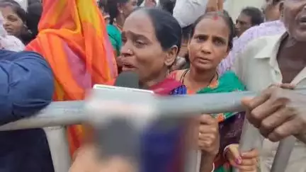 ପୁରୀ ମ୍ୟୁନିସିପାଲଟି: ସିଂହଦ୍ୱାର ଠାରେ 12 ବର୍ଷ ର ନାତି ଆୟୁଷ ହଜିଗଲେ, ସିଂହଦ୍ୱାର ଆୟୁଷ ଙ୍କ ଆଇ ଙ୍କ ପ୍ରତିକ୍ରିୟା l
