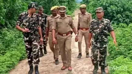 नानपारा: समतलिया भारत-नेपाल सीमा पर मोहर्रम के दृष्टिगत पुलिस और एसएसबी की टीम चप्पे-चप्पे पर तैनात रही