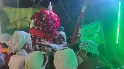 साईं खेड़ा: नगर साईंखेड़ा में मोहर्रम की 10वीं तारीख पर मुरादियों ने बाबा के मुकाम पर जाकर मांगी मुराद