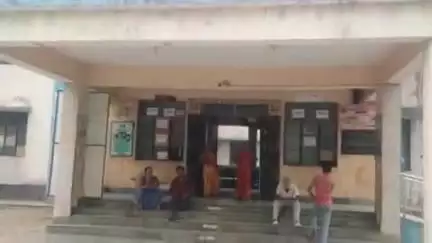 विभूतिपुर: विभूतिपुर के भुसवर वार्ड 3 में रविवार को हुई मारपीट में मां-बेटा जख्मी, अस्पताल में भर्ती