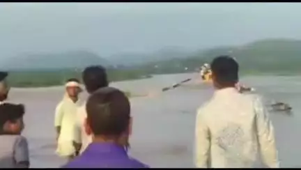 सपोटरा: जिले में तेज बारिश से बनास नदी में आया उफान, सपोटरा-सवाई माधोपुर वाया हाडोती सड़क मार्ग हुआ अवरुद्ध