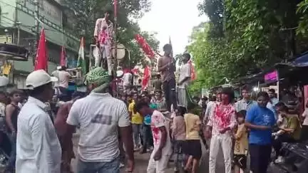 শ্রীরামপুর-উত্তরপাড়া: মহরম উপলক্ষে হুগলির চাপদানি বিধানসভার অন্তর্গত চাপদানি, বৈদ্যবাটি, শেওড়াফুলি এবং বিভিন্ন এলাকায় শোভাযাত্রা