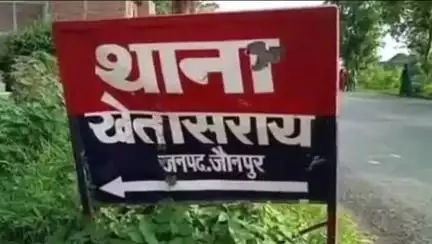 जौनपुर: सरायख्वाजा बाजार के पास घर के सामने खड़ी मोटरसाइकिल को आग के हवाले किया गया, केस दर्ज