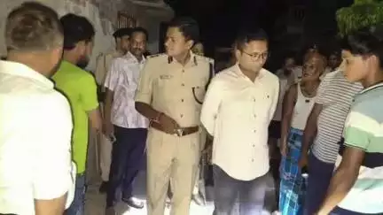 छपरा: बनपुरा अंसारी टोला में दो पक्षों के विवाद का डीएम और एसपी ने किया निरीक्षण, दिए निर्देश