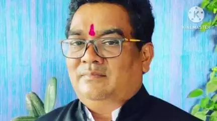 गडचिरोली: जनसंपर्क कार्यालयात सोमवारी भाजप प्रदेश उपाध्यक्ष तथा माजी आमदार डॉ. देवराव होळी यांच्या जनता तक्रार कार्यक्रमाचे आयोजन