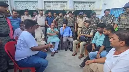 बिहार के कटिहार में माहौल बिगाड़ने की कोशिश डीएम एसपी ने संभाला मोर्चा