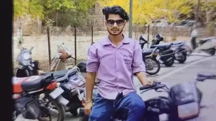 लाडपुरा: आरकेपुरम थाना इलाके के गेपरनाथ में पिकनिक मनाने गए युवक की रील बनाते समय गिरने से मौत, पुलिस जांच में जुटी