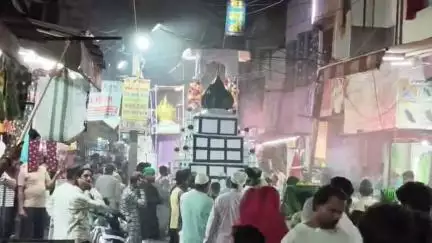 बीना: मोहर्रम पर मस्जिद वार्ड से निकले ताजिए, बड़ी संख्या में मुस्लिम समुदाय के लोग हुए शामिल