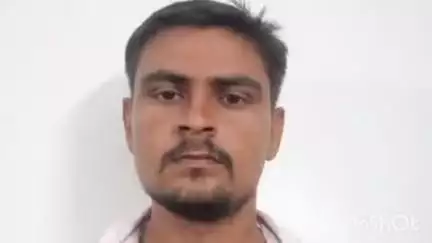 लोहावट: बरकत कॉलोनी में दबिश देकर पुलिस ने ₹5000 के इनामी अपराधी को किया गिरफ्तार