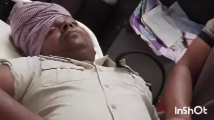 मुंगेर: जमालपुर-भागलपुर रेल खंड: बरियारपुर स्टेशन के पास दानापुर-भागलपुर इंटरसिटी एक्सप्रेस से आरपीएफ जवान घायल
