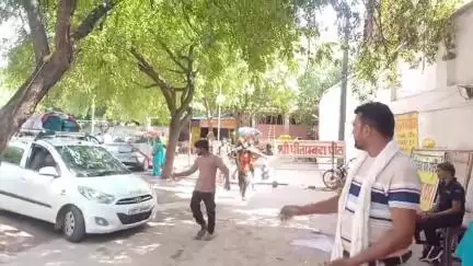 दतिया नगर: गौ माता को राष्ट्र माता का दर्जा दिलाने के उद्देश्य से युवाओं ने निकाली कांवड़ यात्रा