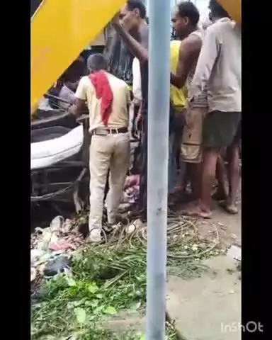 अकबरपुर: नेमदारगंज थाना क्षेत्र के बरेव अड्डा के पास सड़क हादसे में एक युवक की मौत, दूसरा जख्मी