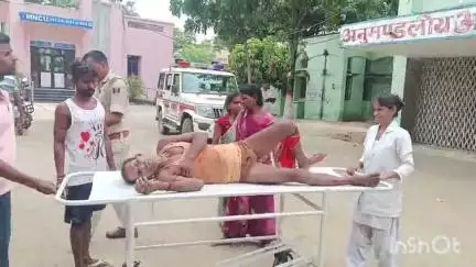हिलसा: अरपा गांव में पैसे के विवाद में बदमाशों ने पिता-पुत्र को मारपीट कर किया घायल