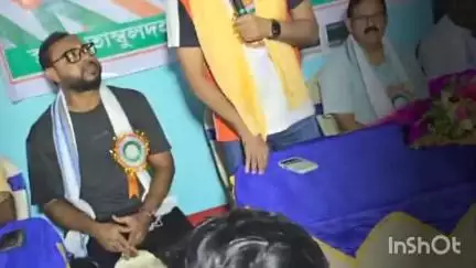 ক্যানিং ২: তাম্বুলদহ 1 নম্বর অঞ্চলে তৃণমূলের উদ্যোগে আয়োজিত হল বর্ষার ছাতা বিতরণ অনুষ্ঠান, উপস্থিত বিধায়ক
