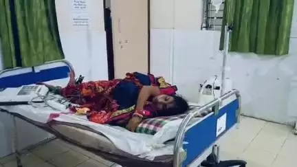 সাব্রুম: হরিনারায়ণপুরে পর পুরুষের সাথে সম্পর্ক, স্বামী টের পেতেই ফাঁসিতে আত্মহত্যা গৃহবধূর,তদন্তে সাব্রুম থানার পুলিশ