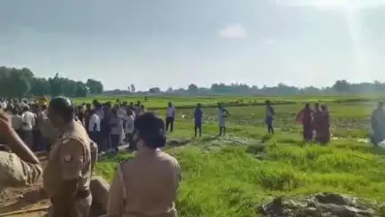 सगड़ी: पहलवानपुर में बच्चें की चाह में महिला की तांत्रिक ने ली जान, परिजनों ने गंदा पानी पिलाने व गला दबाकर हत्या का लगाया आरोप