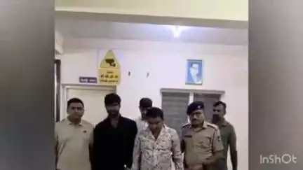 નવસારી: ગૌવંશનું કતલ કરનાર એરૂ ખાતે રહેતા અને સુરતના એમ બે વોન્ટેડ આરોપીને પોલીસે ઝડપી પાડ્યા