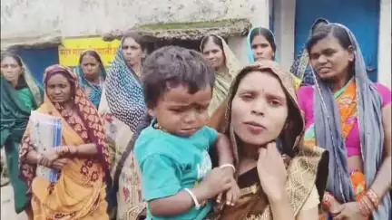 हमारा मांग पूरा करो कुकराडीह पंचायत में सचिव भेजो सचिव भेजो.. रिपोर्टर महेंद्रसाहू