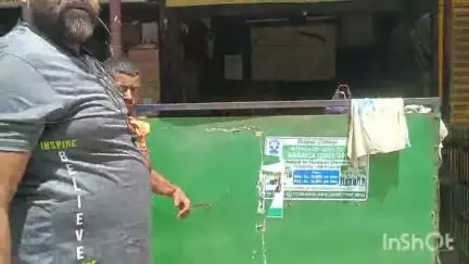 গুৱাহাটী: মহানগৰীৰ গনেশগুৰিত স্থানীয় ৰাইজে আতক কৰে এটা মোবাইল চোৰক, গতাই দিয়ে দিছপুৰ আৰক্ষীক