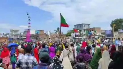 पंडौल: सकरी में जिला प्रशासन के आदेश का उल्लंघन, बिना लाइसेंस डीजे के साथ निकाला गया ताजिया जुलूस, वीडियो वायरल
