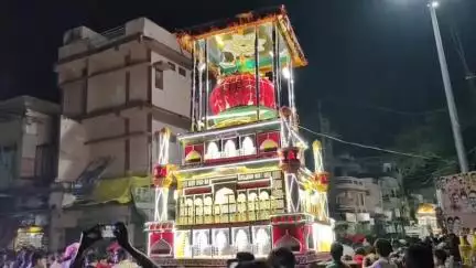 बड़वाह: बड़वाह में इमाम हुसैन की शहादत पर ताजियों का चल समारोह निकला, आज शाम होगा विसर्जन