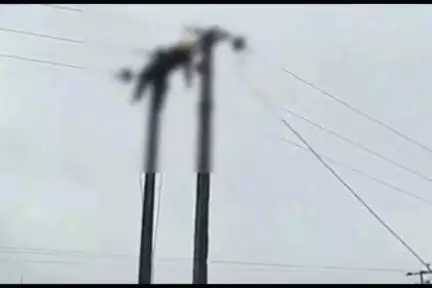 ओरमांझी: ओरमांझी में करंट लगने से बिजली मिस्त्री की मौत, ग्रामीणों ने बिजली विभाग पर लापरवाही का आरोप लगाया