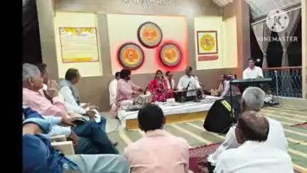 आर्वी: भक्ती संध्या अभंग गायनाने आमदार वानखडे यांच्यासह भाविक झाले मंत्रमुग्ध .. श्री संत तात्याजी महाराज देवस्थानात कार्यक्रम