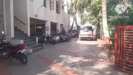 मिरज: शंभरफुटी रस्त्यावर हॉटेल पालवीच्या परिसरातुन चाकू घेऊन फिरणारा तरुण ताब्यात ; सांगली शहर पोलिस ठाण्यात गुन्हा दाखल