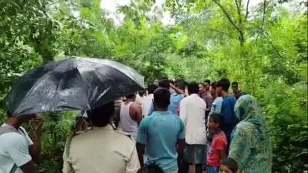 সাগর: বেহাল রাস্তা সরাই এর দাবিতে গঙ্গাসাগরে পথ অবরোধ করে বিক্ষোভ এলাকাবাসীদের#jansamasya