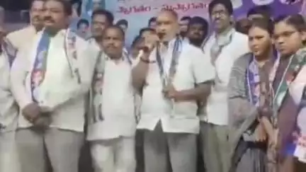 మార్కాపురం: కూటమి ప్రభుత్వం ఏ ఒక్క హామీని నెరవేర్చలేదని విమర్శించిన మాజీ ఎమ్మెల్యే అన్నా రాంబాబు