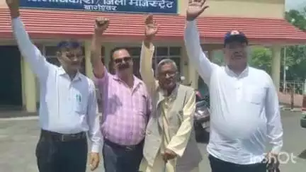 बागेश्वर: स्वतंत्रता संग्राम सेनानी का शिलापट तोड़ने वालों पर कार्रवाई की मांग, 13 जुलाई तक कार्यवाही न होने पर 14 से अनशन