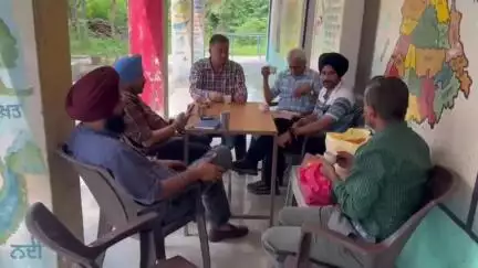 ਰੂਪਨਗਰ: ਦੀ ਸਹੇਲੀ ਫਾਊਂਡੇਸ਼ਨ ਸਰੀ ਕੈਨੇਡਾ ਵੱਲੋ ਸਰਕਾਰੀ ਪ੍ਰਾਇਮਰੀ ਸਕੂਲ ਅਪਰ ਮਿੰਢਵਾ ਵਿਖੇ ਬੱਚਿਆ ਨੂੰ ਤਣਾਅ ਤੋਂ ਦੂਰ ਰਹਿਣ ਲਈ ਸਮਾਗਮ