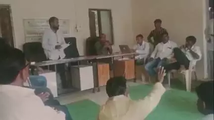 सेनगाव: नागासिनगी ग्रामपंचायत कार्यालयात नानाजी देशमुख कृषी संजीवनी आराखड्यास मंजुरी देण्यासंदर्भात महत्त्वपूर्ण बैठक