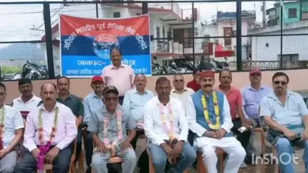 अल्मोड़ा: नंदादेवी मंदिर परिसर में हुई पूर्व सैनिक सेवा परिषद की बैठक, क्वारब डेंजर जोन के स्थाई समाधान की उठाई गई मांग