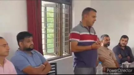 गलोड़: उखली तथा आसपास के लोगों को बरसात में बचाव और पर्यावरण संरक्षण के प्रति किया गया जागरूक
