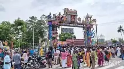 அரியலூர்: பொய்யாதநல்லூர் சாமுண்டீஸ்வரி அம்மன் திருக்கோவிலில் நுழைவு வாயில் கும்பாபிஷேக விழா- திரளான பக்தர்கள் பங்கேற்பு