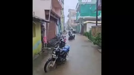 तुमसर: न.प. तुमसर प्रशासनाच्या दुर्लक्षतेमुळे अनेकांच्या घरात शिरले पावसाचे पाणी, स्थानिक शहरवासीयांचा आरोप #Jansamasya