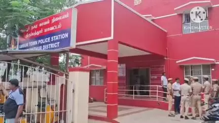ஆம்பூர்: கம்பிக்கொல்லையில் கை துப்பாக்கி வைத்திருந்த இளைஞர் மற்றும் அவரது சகோதரி கைது- 4 துப்பாக்கிகள், 10 தோட்டாக்கள் பறிமுதல்