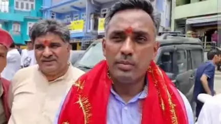 निरमंड: निरमंड के दशनामी जुना अखाड़ा से श्रीखंड कैलाश के लिए रवाना हुई 30वीं छड़ी यात्रा, एसडीएम निरमंड ने दी जानकारी