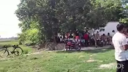 अकबरपुर: करीमनगर में अराजक तत्वों ने तोड़ी बाबा साहब भीमराव अंबेडकर की प्रतिमा, रात में हुई घटना