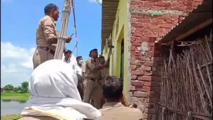 महाराजगंज: धरमौली में युवक ने की आत्महत्या, पुलिस जांच में जुटी