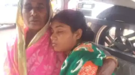 বহরমপুর: আব্দুলপুরে  পড়ে জ্ঞান হারিয়ে আহত এক যুবতী, চিকিৎসাধীন বহরমপুর MMC হাসপাতালে