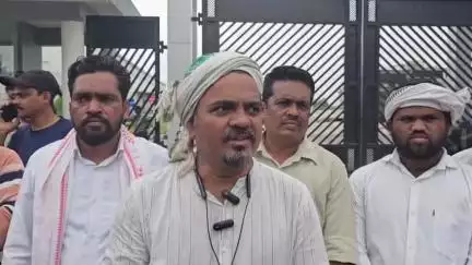દાહોદ: લોકલ ભરતી આયોજન સમિતિ દાહોદ જીલ્લા દ્વારા દાહોદ જિલ્લાના બેરોજગાર યુવાઓ પાસેથી ડોક્યુમેન્ટ લઈ જમા કરાવ્યા