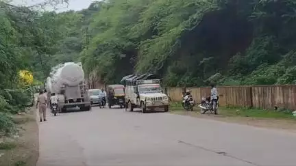 बूंदी: यातायात नियमों का उल्लंघन करने वाले 10 से ज्यादा वाहन चालकों के चालान काटे गए, यातायात पुलिस ने की कार्रवाई