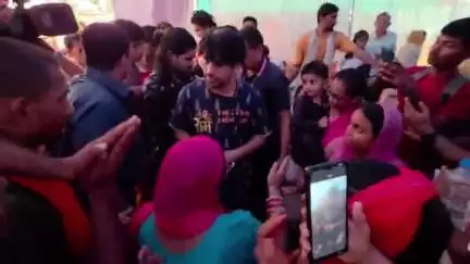 राजनगर: बिहार दौरे से लौटने के बाद बागेश्वर धाम में पंडित धीरेंद्र कृष्ण शास्त्री ने कहा- बिहार में स्थापित होगा सनातन मठ