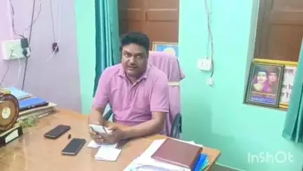 नावानगर: मतदाता सूची के विशेष गहन पुनरीक्षण अभियान को लेकर नावानगर पहुंचे एसडीएम ने दी अहम जानकारियां
