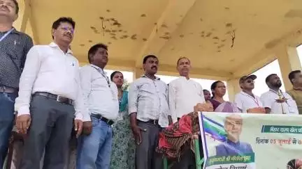 डोभी: अमारुत के खेल मैदान में मशाल कार्यक्रम के तहत खेल प्रतियोगिता का हुआ आयोजन