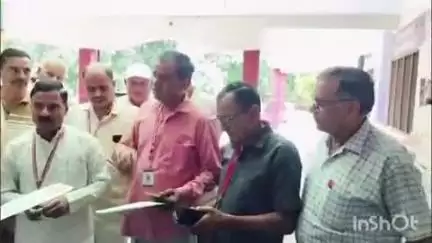सिकंंदराबाद: करप्शन फ्री इंडिया संगठन ने किसान से रिश्वत मांगने वाले लेखपाल को एसडीएम सिकंदराबाद से सस्पेंड करने की रखी मांग