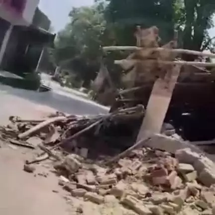 टिहरा सुजानपुर: सुजानपुर के डोली में पुरानी दुकान गिरी, हादसे में कोई हताहत नहीं हुआ
